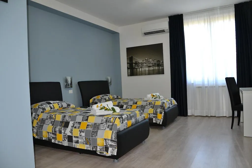Fly In The World B&B Fiumicino 0*,